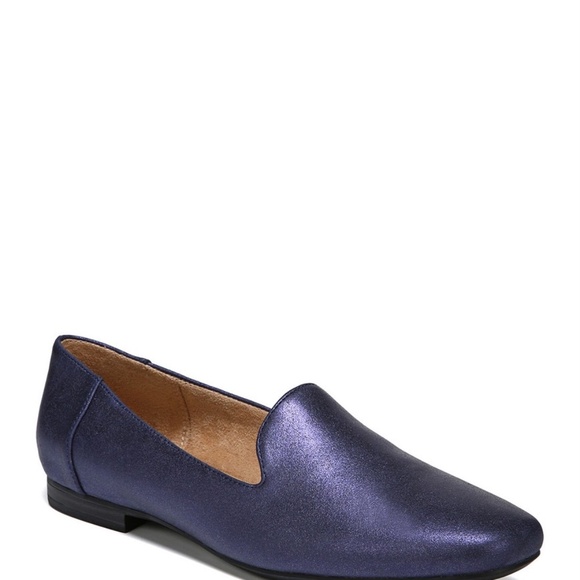 naturalizer navy flats